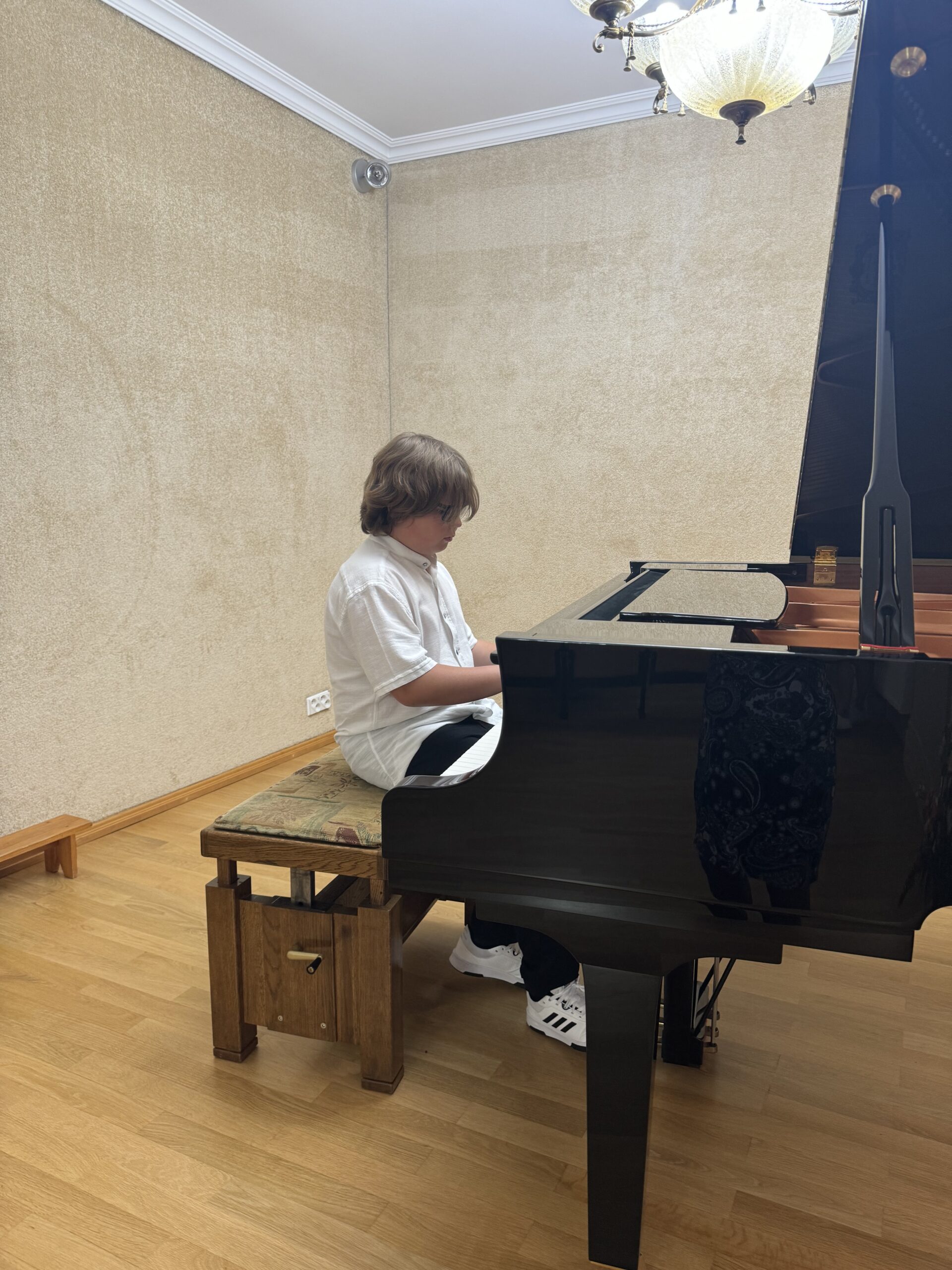 Zdjęcia z koncertu „Uczniowie sekcji fortepianu rodzicom