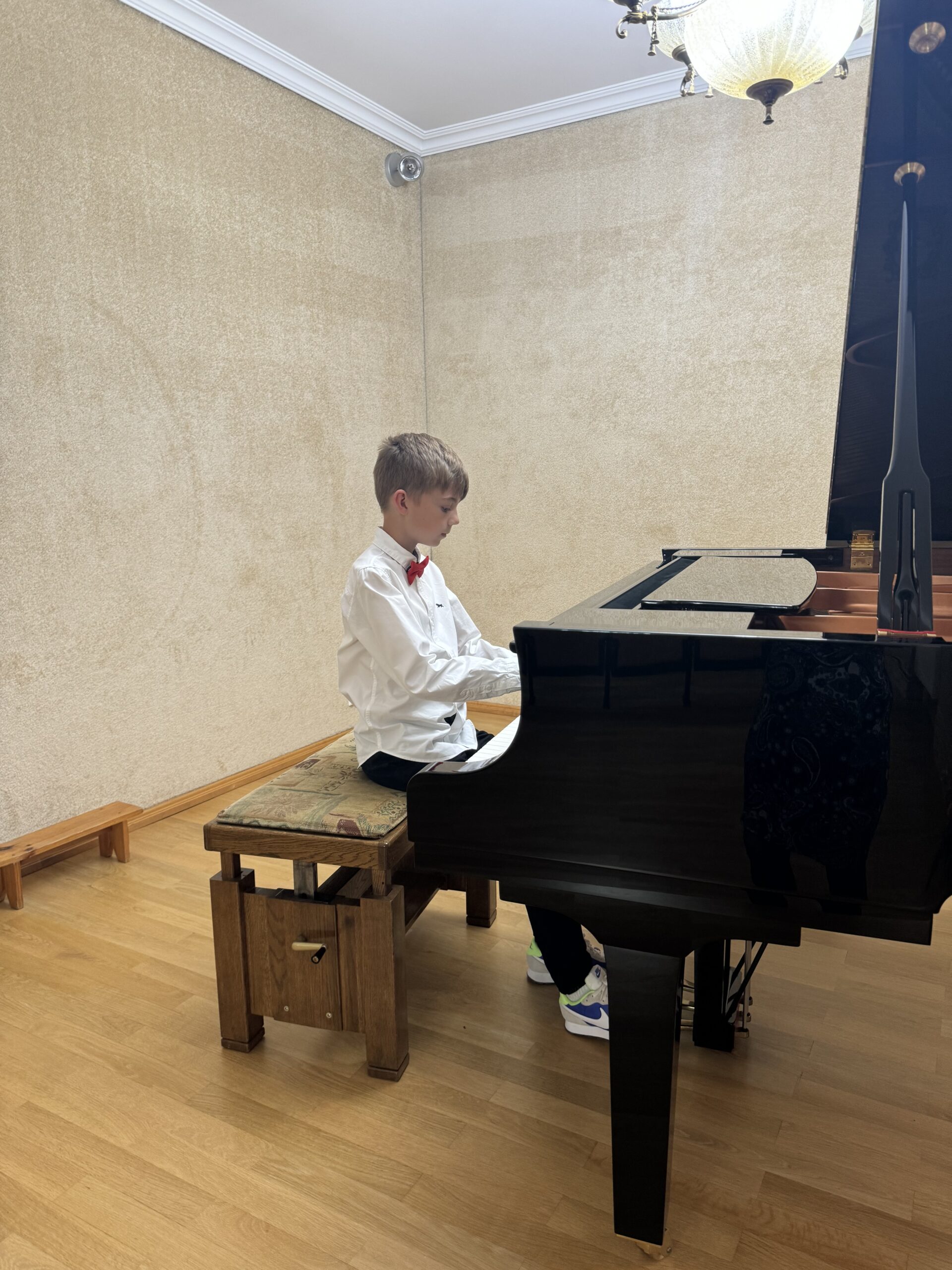 Zdjęcia z koncertu „Uczniowie sekcji fortepianu rodzicom